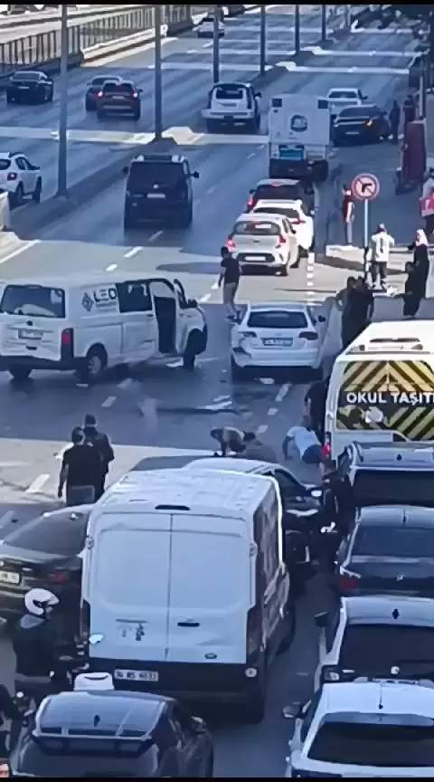 Avcılar’daki trafik dehşetinde yabancı uyruklu şüpheli yakalandı 2